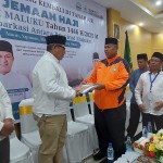Kakanwil Kemenag Sambut dan Serahkan Jamaah Haji Kloter 24 Secara Khidmat